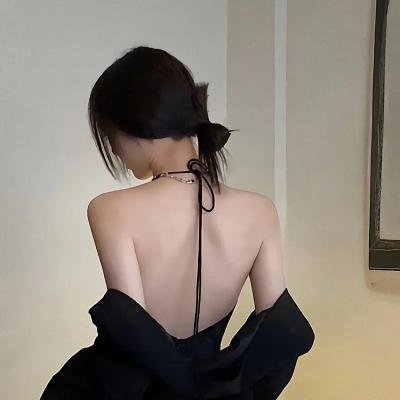 滑板女孩
